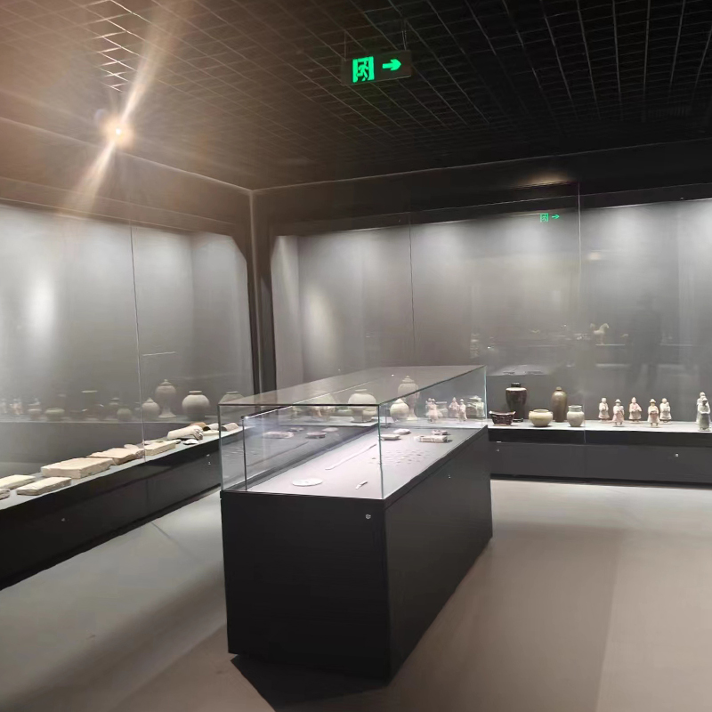 青海博物館展柜玻璃材質(zhì)，青海博物館展柜電機(jī)，青海博物館展柜表面處理工藝