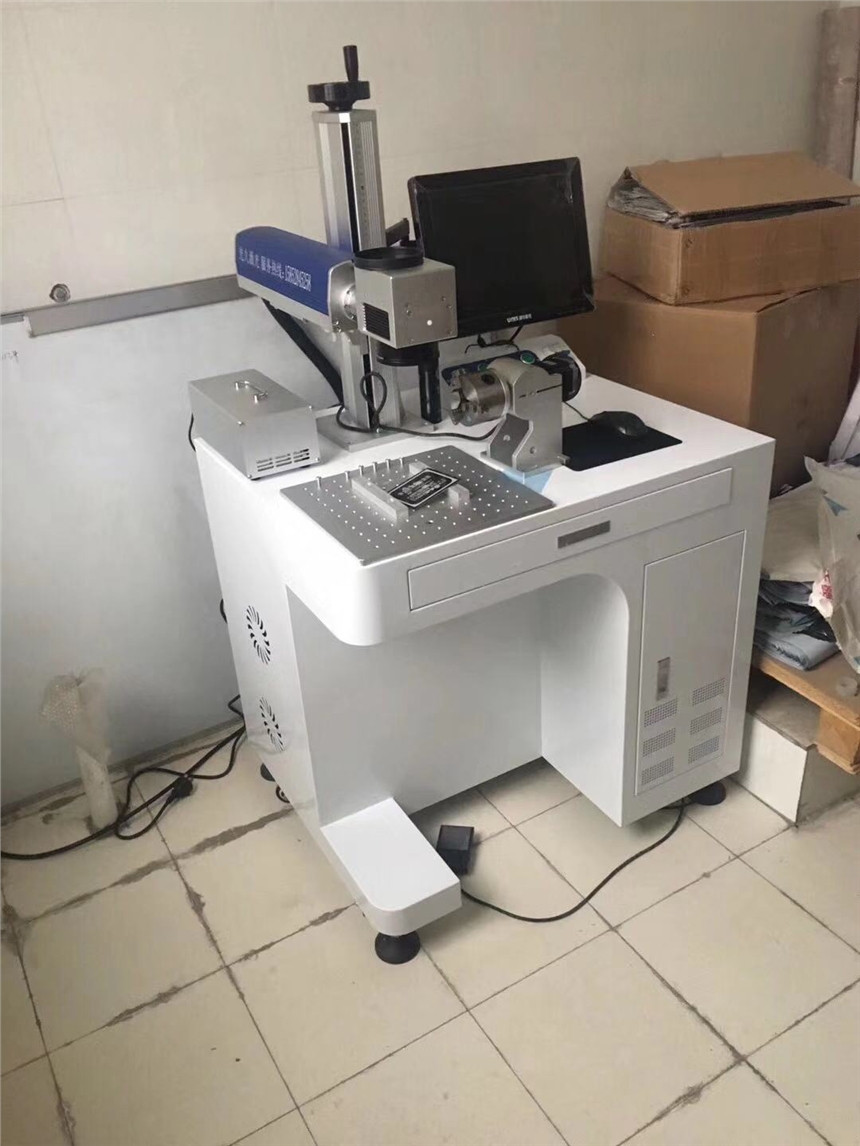 毛巾激光打標機，上海非金屬激光打標機機器智能+光久