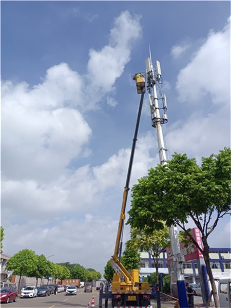 汕頭市高空作業(yè)車出租，路燈車出租，攝像頭安裝車出租