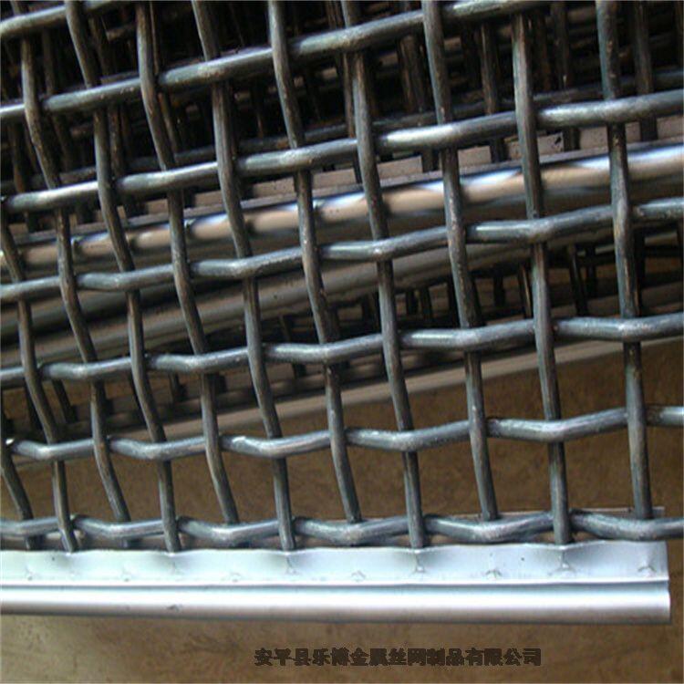 河北鋼絲編織篩網(wǎng)廠家供應(yīng)黃石不銹鋼編織方孔軋花網(wǎng)卷十堰錳鋼振動(dòng)篩網(wǎng)片