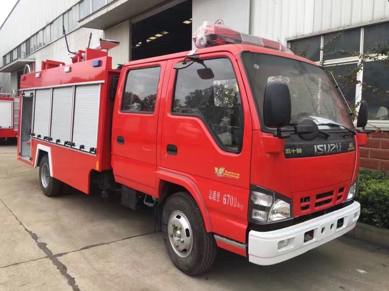 北風(fēng)D9型泡沫消防車出口價格