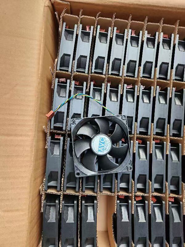 AVC DA07020B12U 12V pLL(fng)CPU 7020C(j)L(fng)