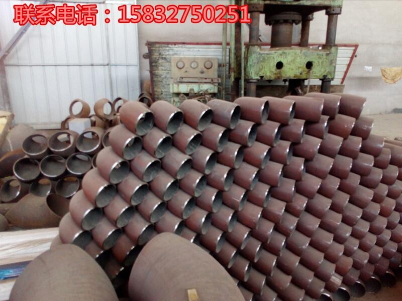碳鋼國標(biāo)新材彎頭 1.5D沖壓無縫焊接推制熱壓彎頭