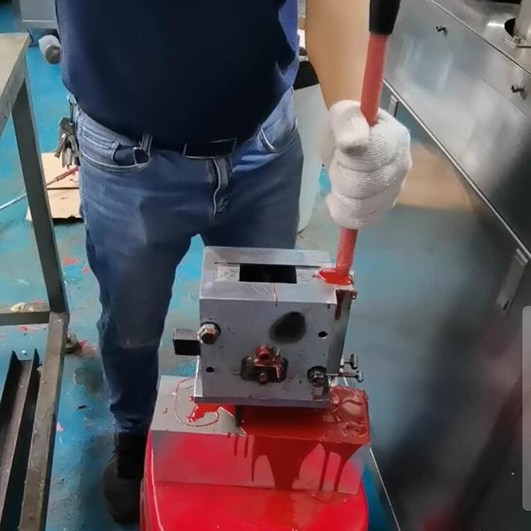 小型互感器灌膠機(jī)械大概什么價格