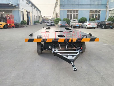 10.5噸牽引箱變平板拖車（預(yù)制艙工具拖車）