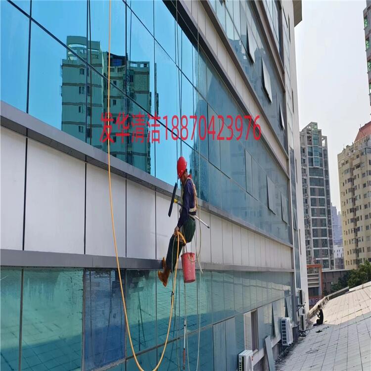 福建泉州市天然氣管道安裝施工團隊聯(lián)系方式玻璃幕墻鋁塑板清洗瓷磚空鼓修復