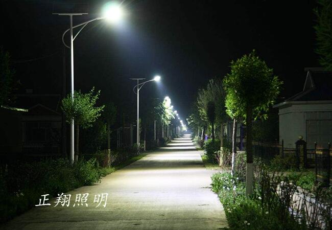 廣東正翔照明解析太陽能路燈亮燈時(shí)長(zhǎng)