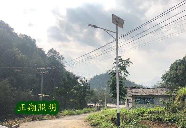太陽能路燈價格根據(jù)參數(shù)配置定論
