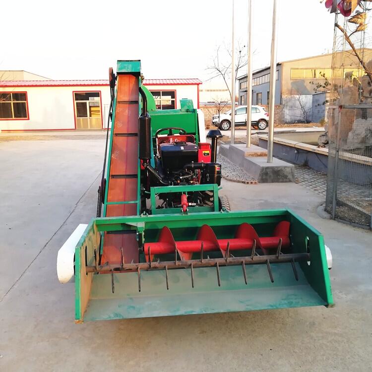 甩錘式自走式大型玉米脫粒機(jī)自動上車自動上料脫粒干凈農(nóng)民好幫手