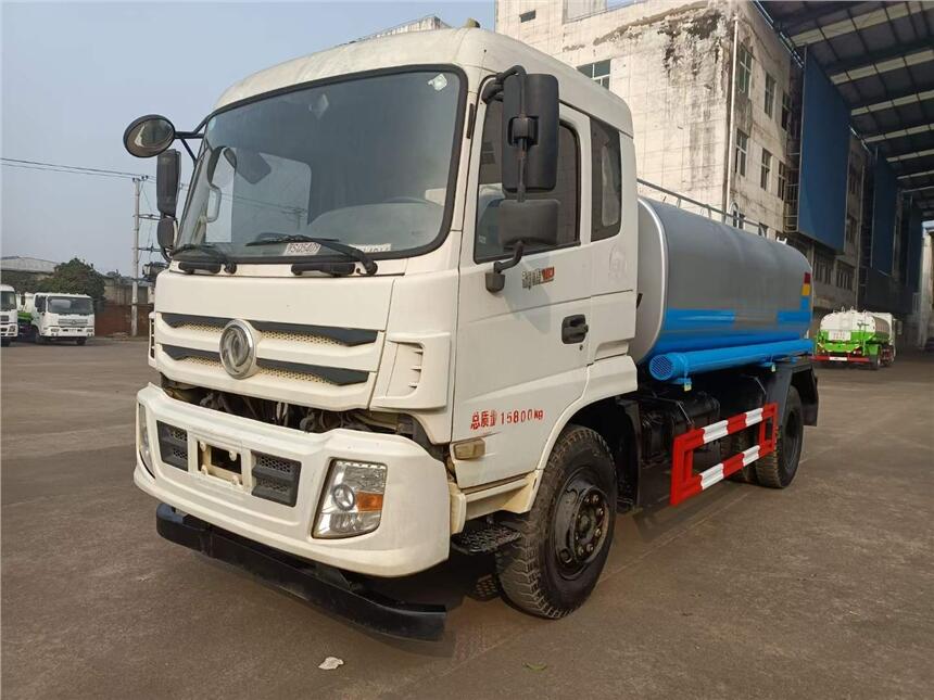 二手東風12方灑水車 2018年戶特價處理