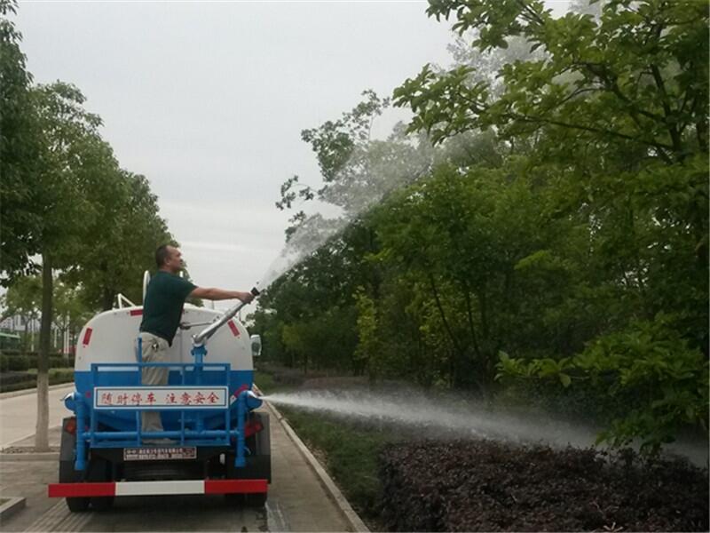 北汽福田歐曼國6保溫運(yùn)水車貨到付款