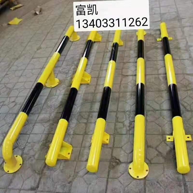 石家莊擋車(chē)桿批發(fā)/北京天津擋車(chē)桿/U型擋車(chē)桿/防撞欄桿批發(fā)/河北石家莊擋車(chē)桿金屬擋車(chē)桿批發(fā)