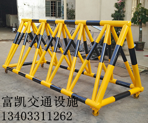 石家莊拒馬護欄防撞拒馬護欄廠家現(xiàn)貨134O3311262可移動式拒馬圍欄廠家現(xiàn)貨