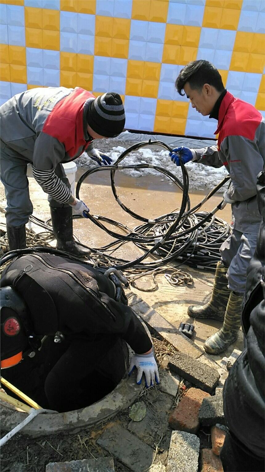 聊城市潛水堵漏施工隊(duì)、蛙人水下作業(yè)公司