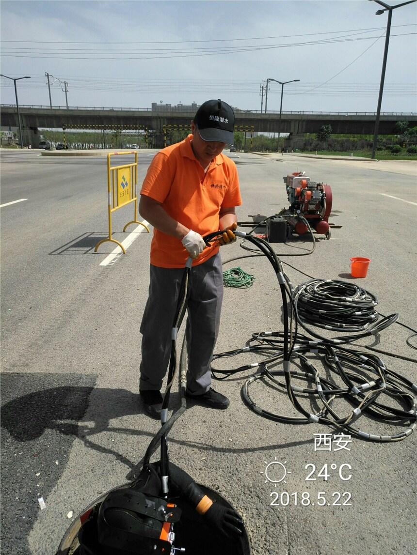 文登市潛水堵漏施工隊、蛙人水下作業(yè)公司