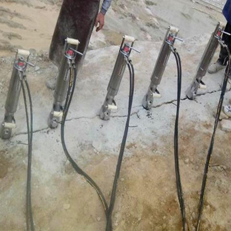 徐州市小型巖石分裂機(jī)免費(fèi)提供視頻操作