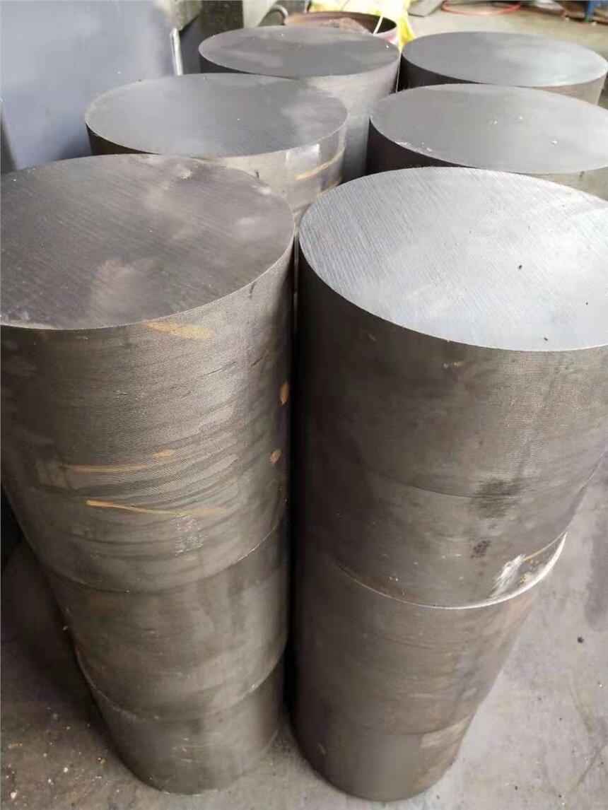 小直徑灰鑄棒HT250現(xiàn)貨批發(fā) 灰鑄鐵圓棒 耐高溫耐腐蝕鑄鐵型材 可定做各類鑄鐵件