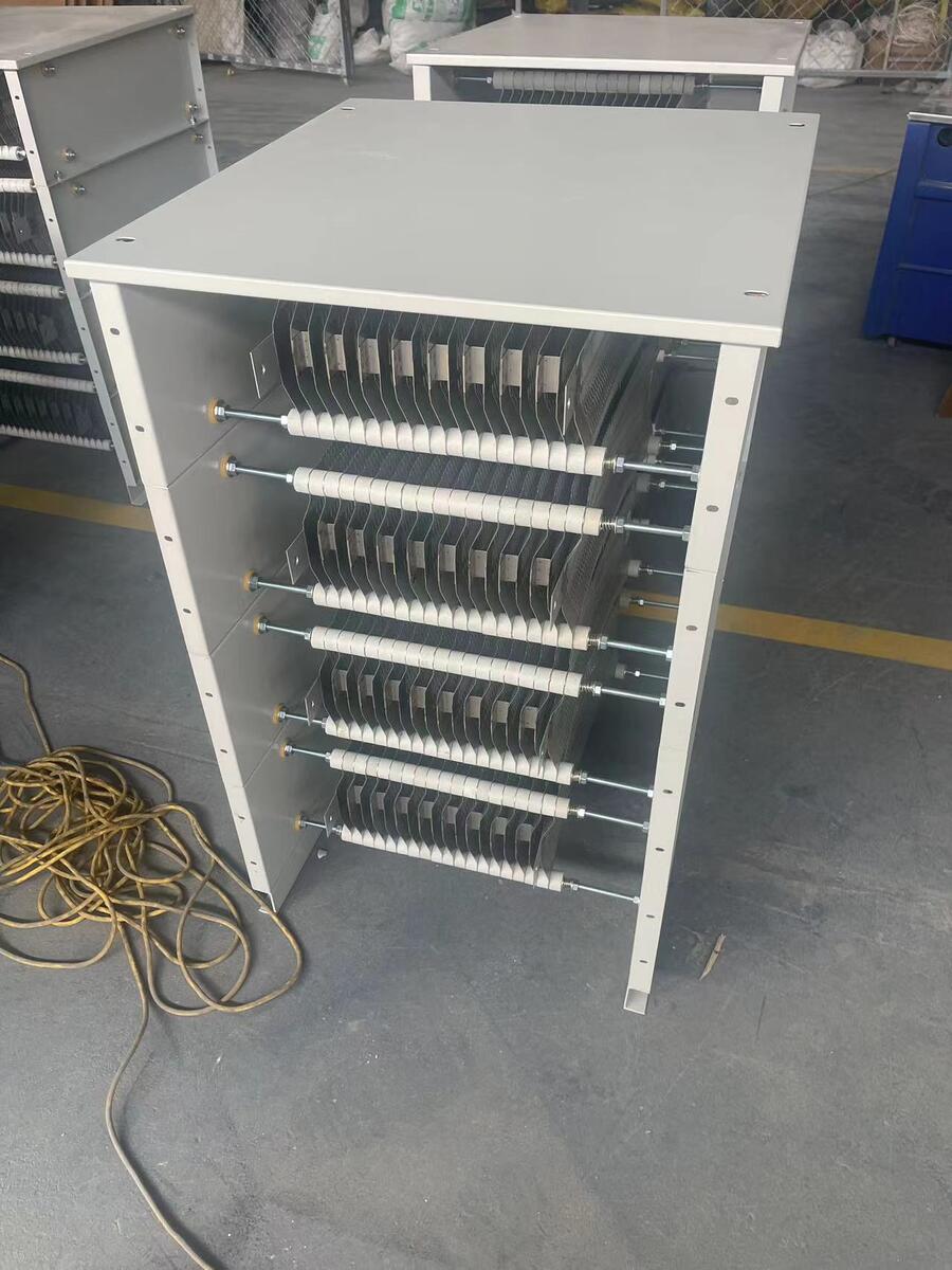 新能源電阻器山東魯杯RT34-132M1-6/1B使直流母線的電壓處在一個(gè)安全的范圍以內(nèi)