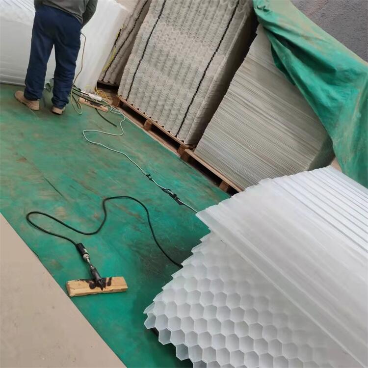拉薩市加厚標(biāo)準(zhǔn)蜂窩斜管多佳國標(biāo)35自來水廠專用