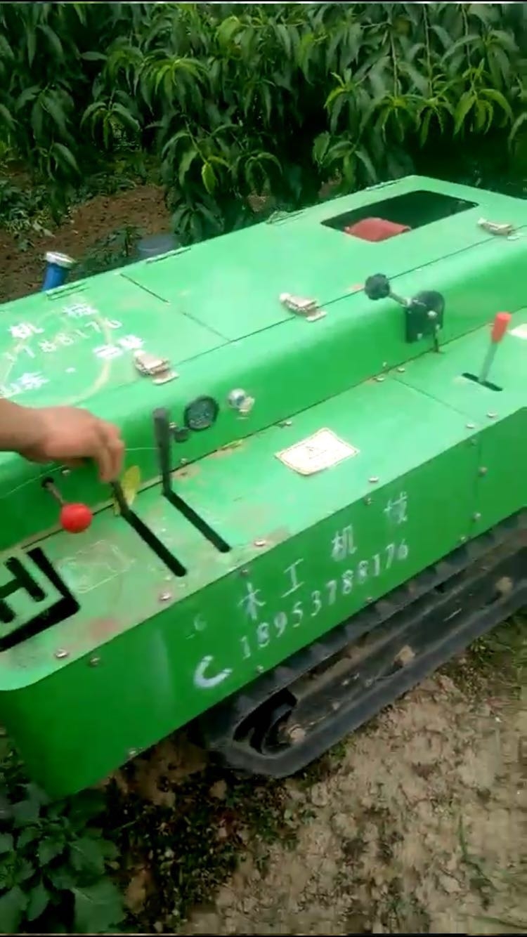 咸陽市蘋果園履帶施肥機(jī)