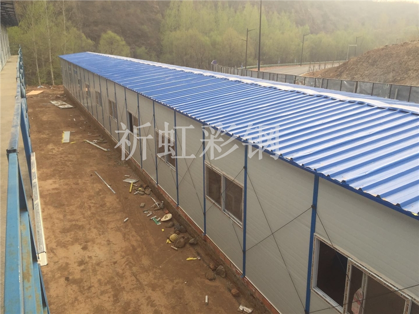 廊坊批發(fā)集裝箱活動房三河市工地彩鋼房宿舍活動房安裝