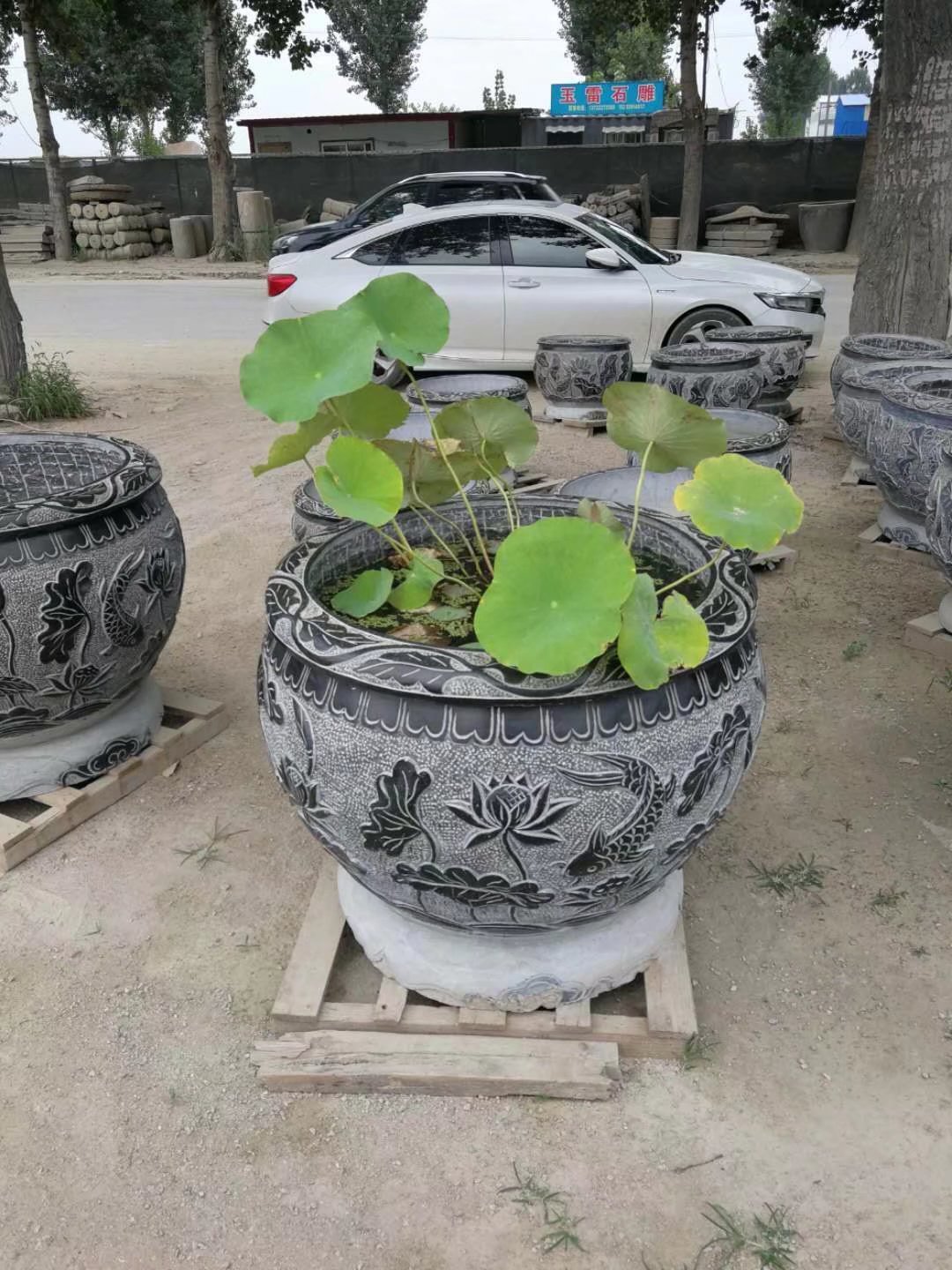 供應(yīng)青石花盆、青石花缽