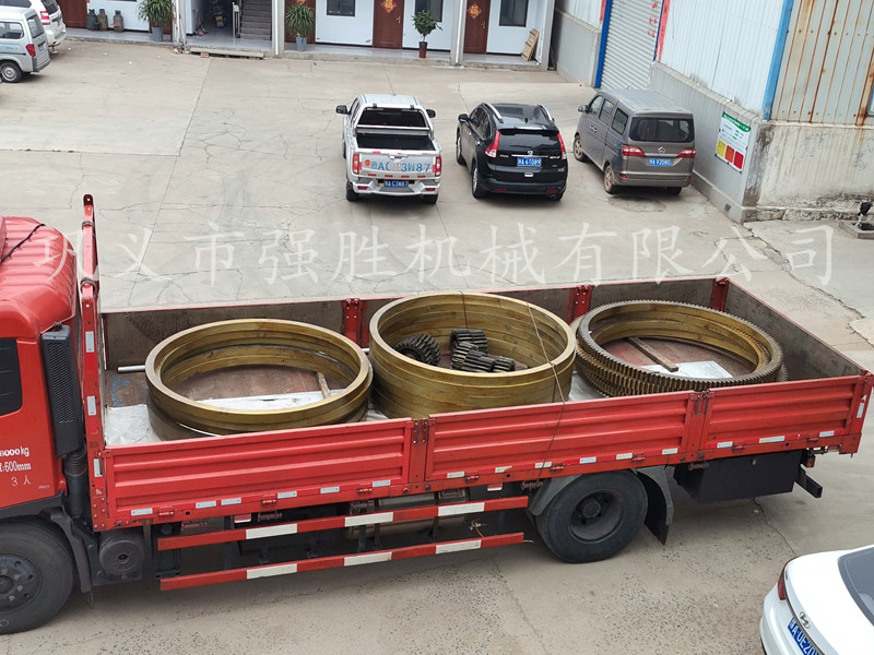 生產(chǎn)廠家生產(chǎn)加工烘干機滾圈質(zhì)優(yōu)價廉歡迎選購