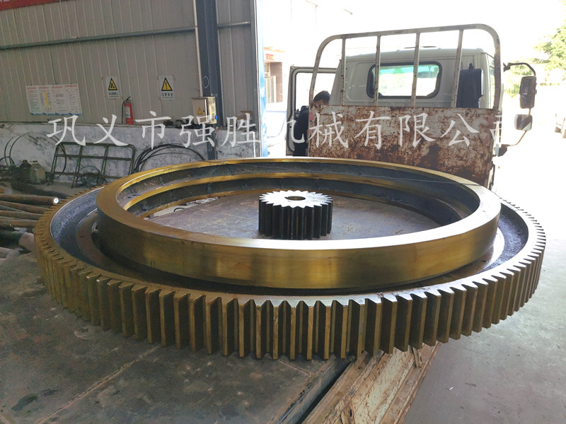 加工烘干機(jī)大齒輪 制作多種規(guī)格烘干機(jī)大齒圈