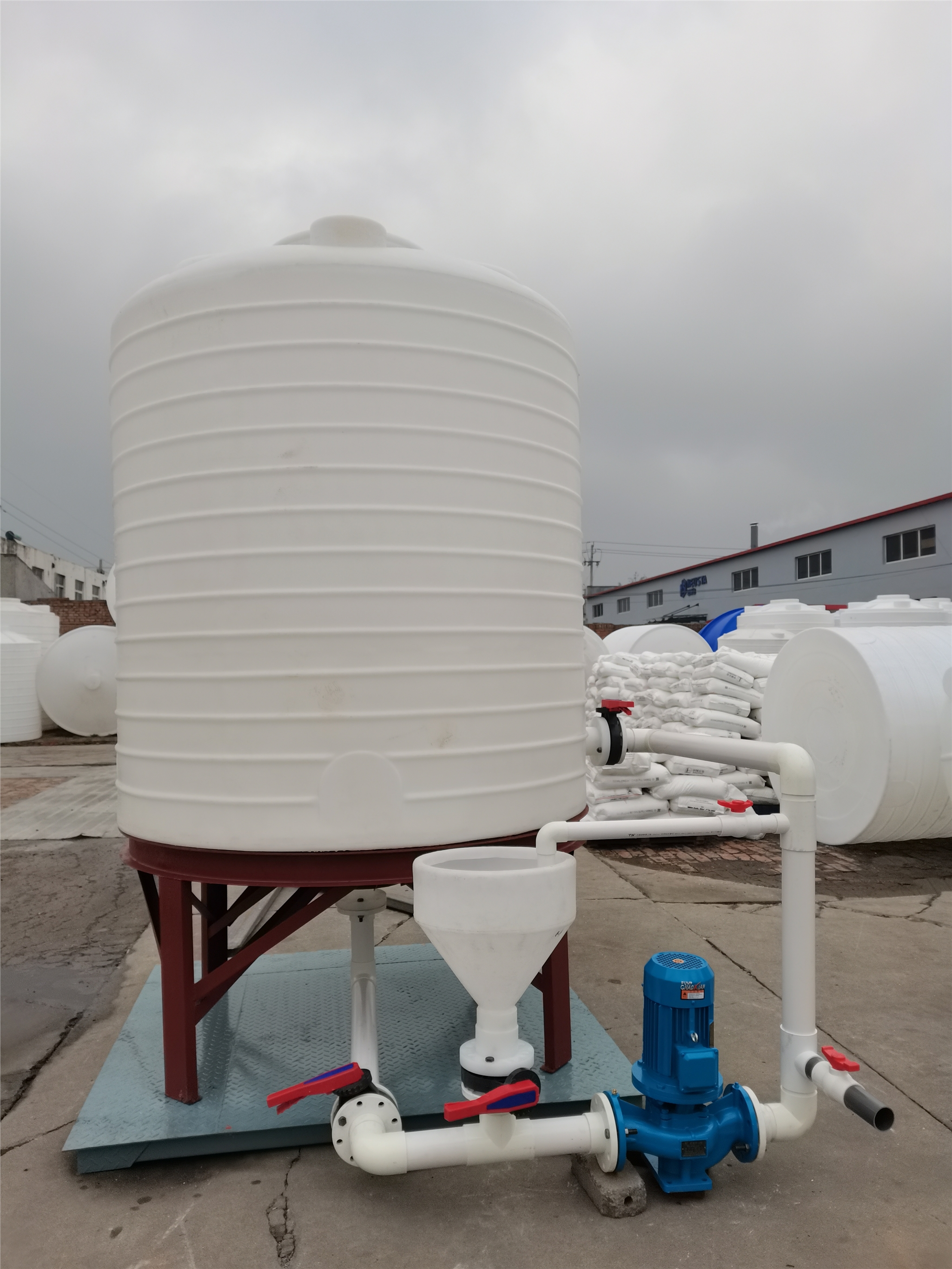 遼寧沈陽(yáng)市醬菜桶藍(lán)盾水處理耐酸堿