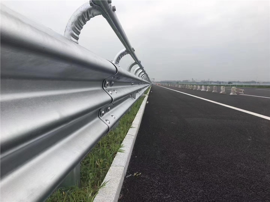 隆安縣高速公路波形護欄低價現(xiàn)貨
