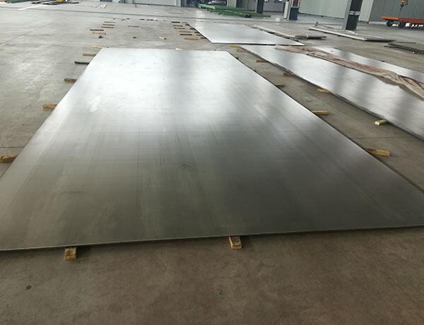 水利不銹鋼復(fù)合板、電梯和地鐵用復(fù)合板、煙爐和水塔使用不銹鋼復(fù)合板