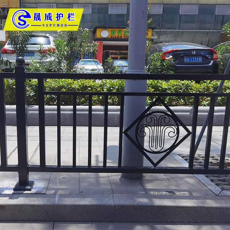 高明區(qū)市政圍欄現(xiàn)貨 從化人行道欄桿 馬路防撞欄