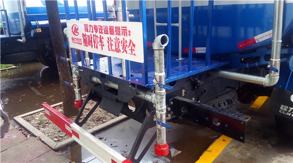 25方灑水車價格_朔州街面運水車