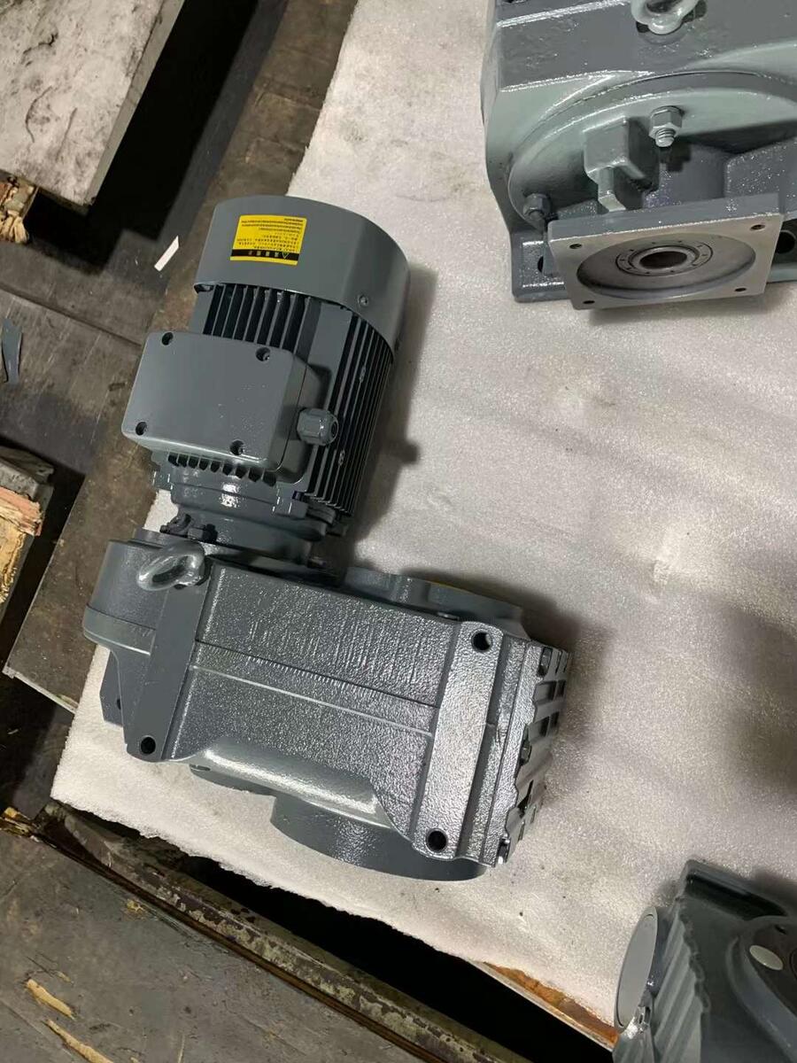 NMRV063-25-0.55kw減速電機(jī)KF107-8.2M6-HR1802-1-3