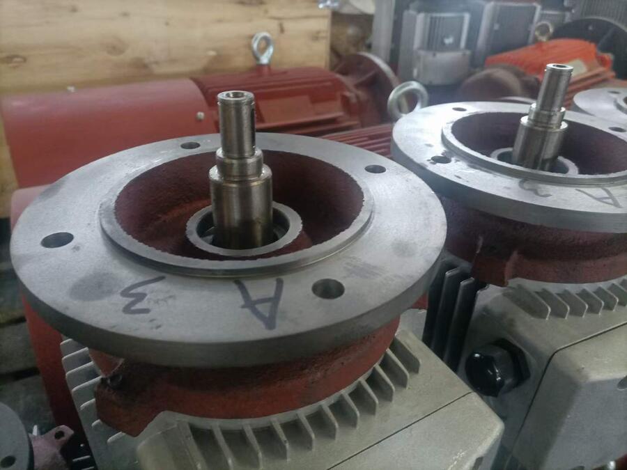 FA127DRS180L4上海減速機FAF47-YVP3KW-25M1