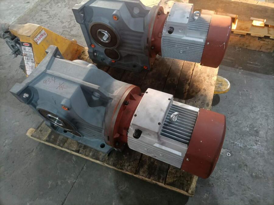 M4PHT40蝸輪減速器B3HH14A平遙
