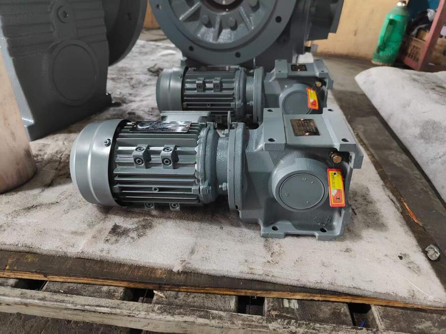 P3LB14螺旋減速機M2RVHF70庫倫旗