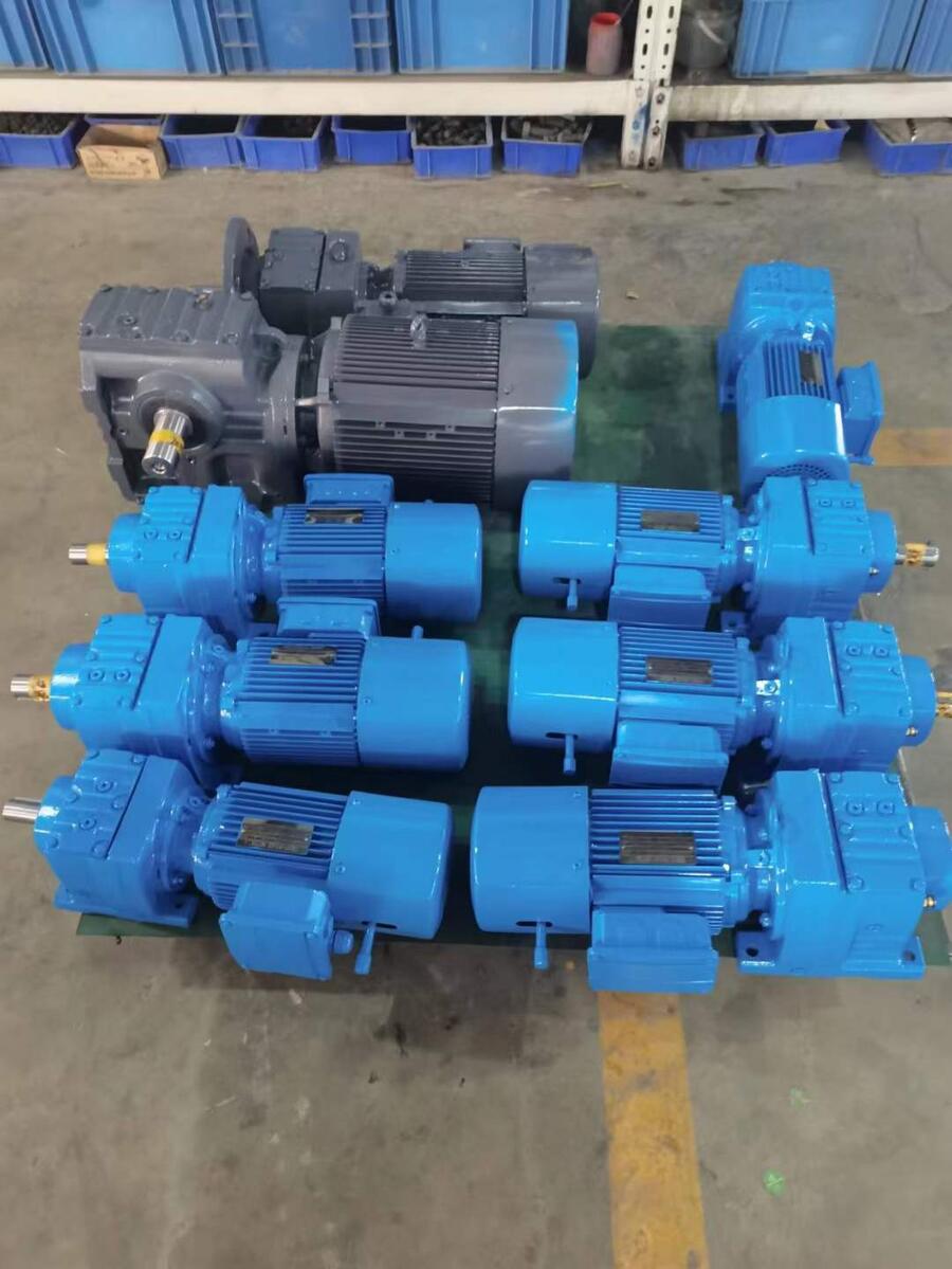 P3KD30直角減速機(jī)M3RVHF90瓦房店