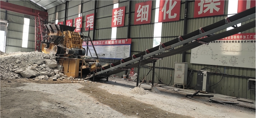 二手半移動免基礎(chǔ)石料破碎機(jī)碎石機(jī)制砂機(jī)石子生產(chǎn)線處理