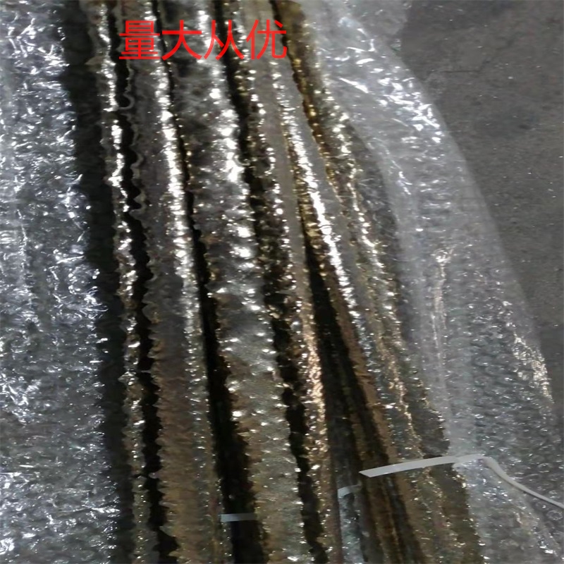 批發(fā)銷售石油鉆頭用YD硬質(zhì)合金復(fù)合焊條。采用火焰釬焊工藝，在工件表面熔覆碳化鎢顆粒