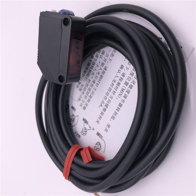 日本基恩士KEYENCE激光傳感器IL-1050 全新原裝正品議價(jià) 現(xiàn)貨