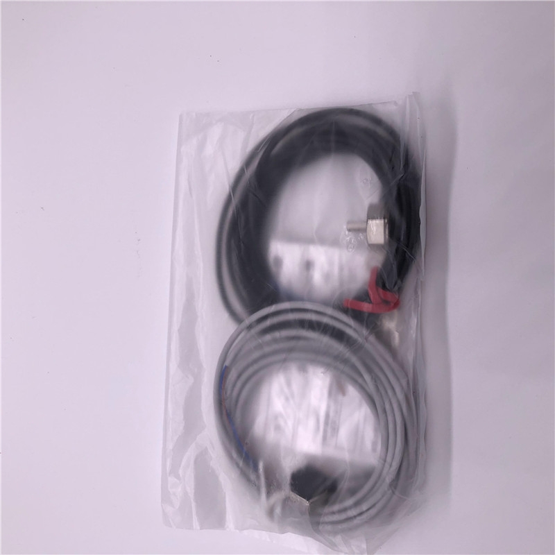 FU-35FZ 2000  2MʿKEYENCEwƷD (jng)N