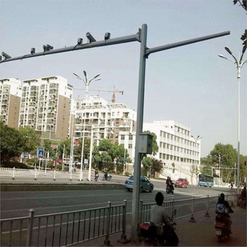 濟南監(jiān)控桿廠家標(biāo)志桿路燈桿綜合桿廠家定制天光燈具