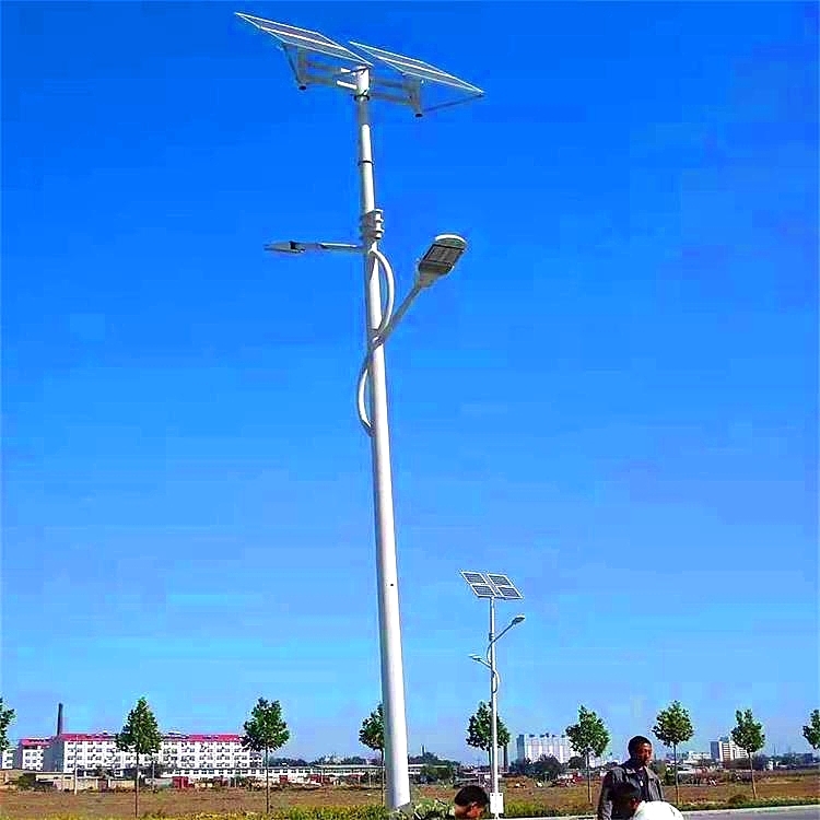 遼寧太陽能路燈路燈桿廠家10米雙臂雙頭太陽能路燈報價