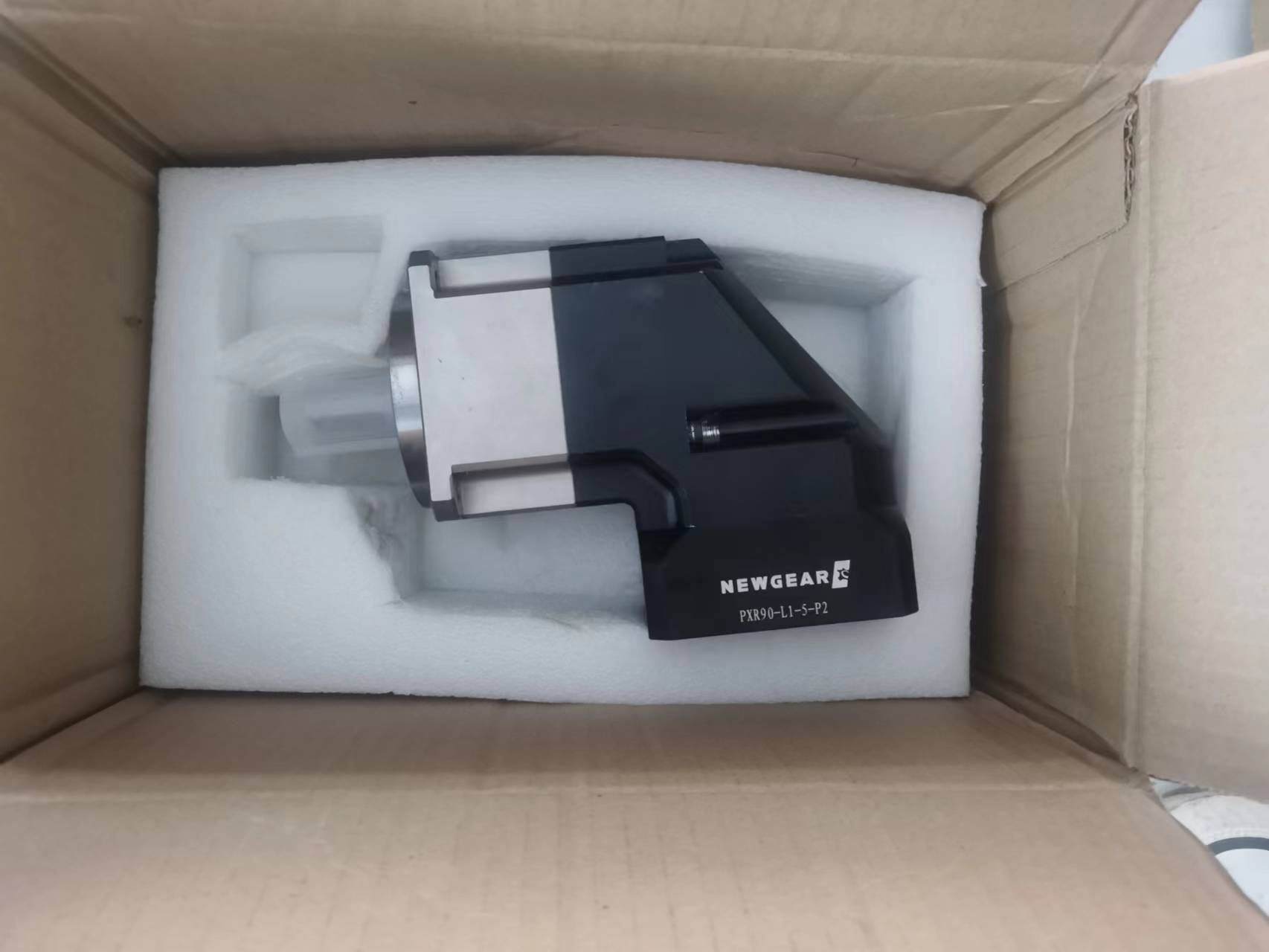 PA60-L2-30-S2-P1紐格爾高精密斜齒直角行星減速機大扭矩現(xiàn)貨立式90度轉角減速機