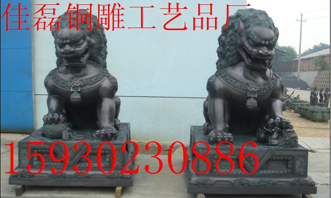鑄銅故宮獅