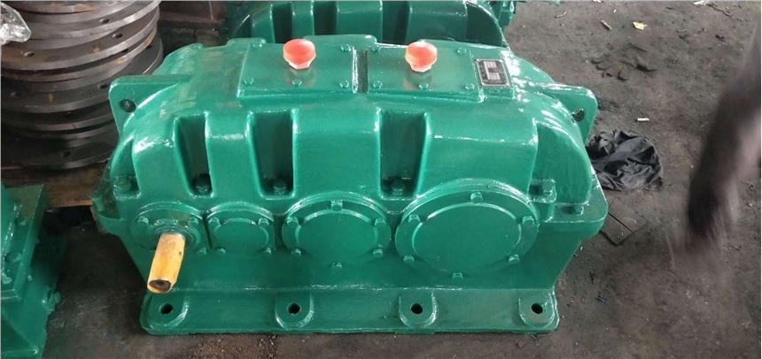 水泥行業(yè)用ZSY280-35.5減速機(jī)，高精度高硬度