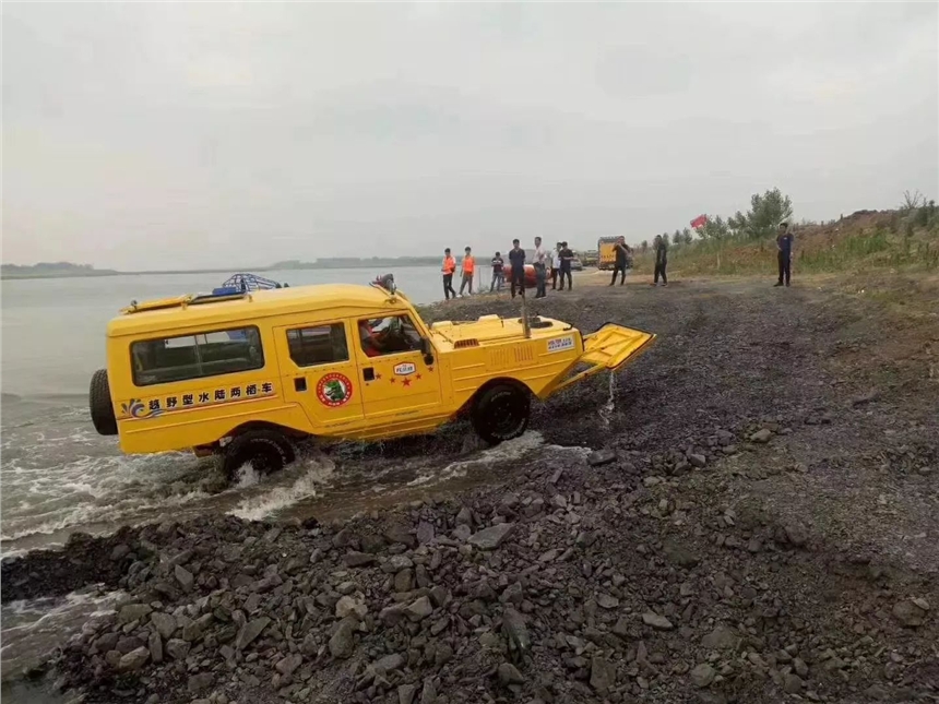 領(lǐng)航者水陸兩棲車搶險(xiǎn) 河北五星水陸兩棲車