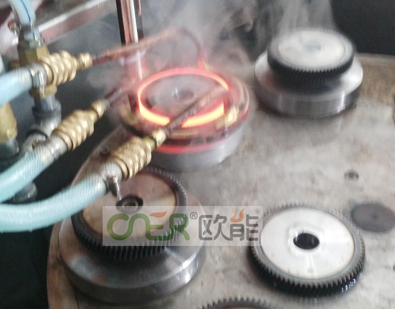 廣州高頻淬火機(jī)-設(shè)備-淬火機(jī)床生產(chǎn)廠(chǎng)家齒輪高頻感應(yīng)淬火