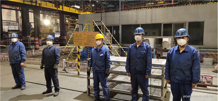 鋁廠鋼爪校直加熱機(jī)求購